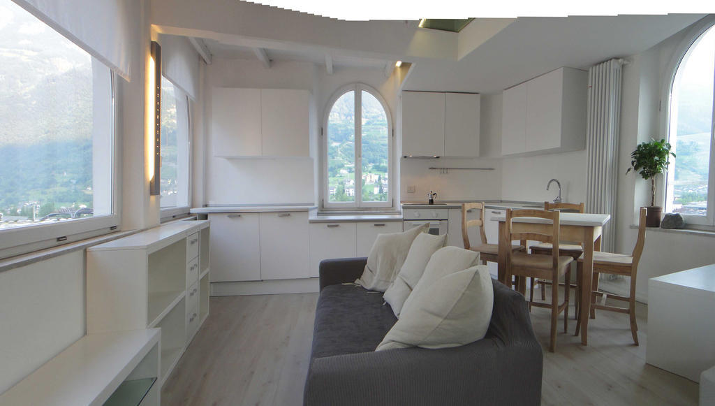 La Torretta Tra I Cieli Di Aosta Apartment Bilik gambar